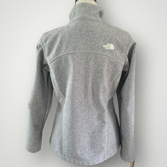 North Face Women's Apex Bionic Jacket Medium - Picture 2 of 10
